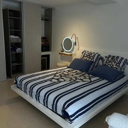 Apartament Marin Avec Vue *